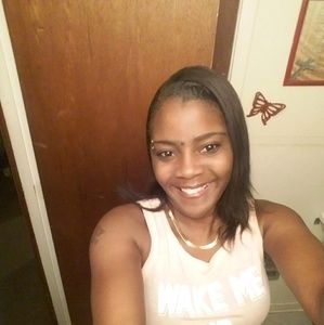 Meet your Posher, Norma